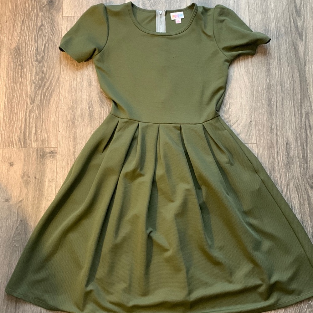 LuLaRoe Amelia Dress - Small